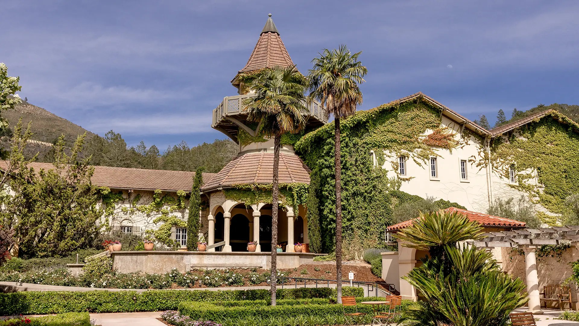 chateau st jean carousel 07 4554
