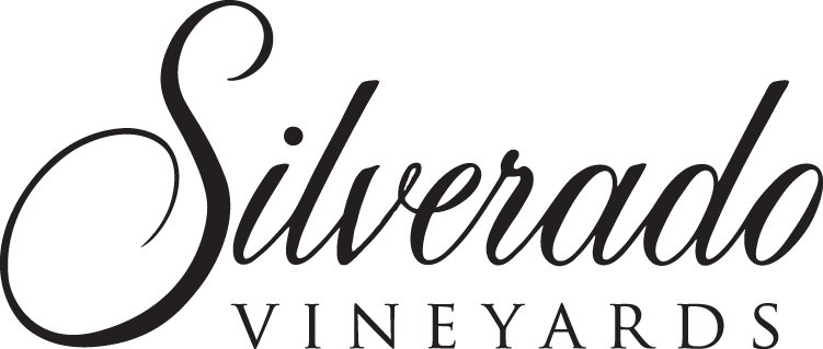 SILVERADO VINEYARDS LOGO